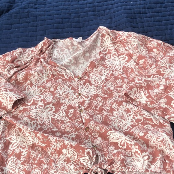 Tribal Jeans XL- kimono style blouse with long bell sleeves , tie ups in front. - Picture 7 of 7